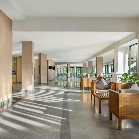 Phuket Marriott Resort & Spa, Merlin Beach Patong Exterior photo