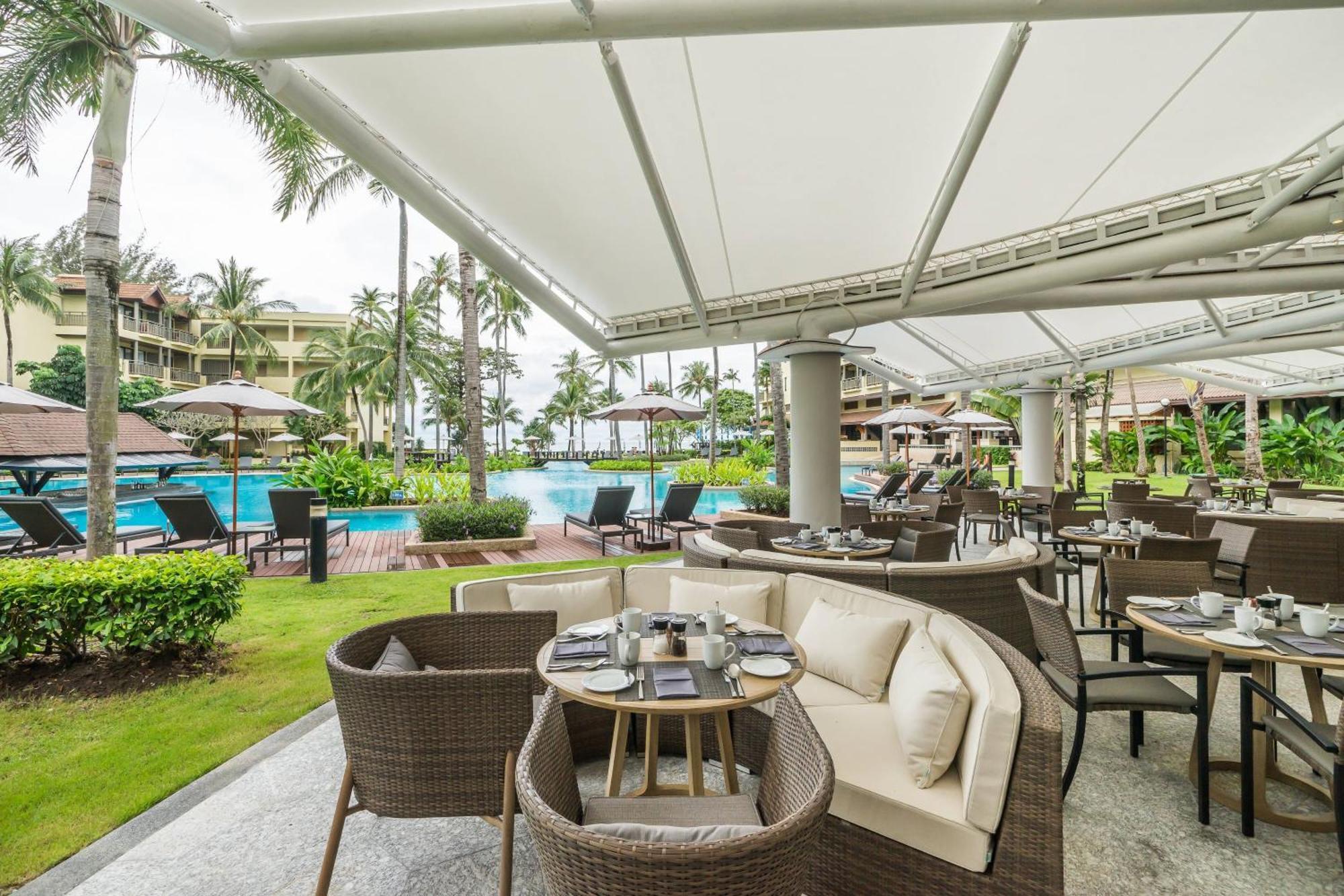 Phuket Marriott Resort & Spa, Merlin Beach Patong Exterior photo The Beach Club